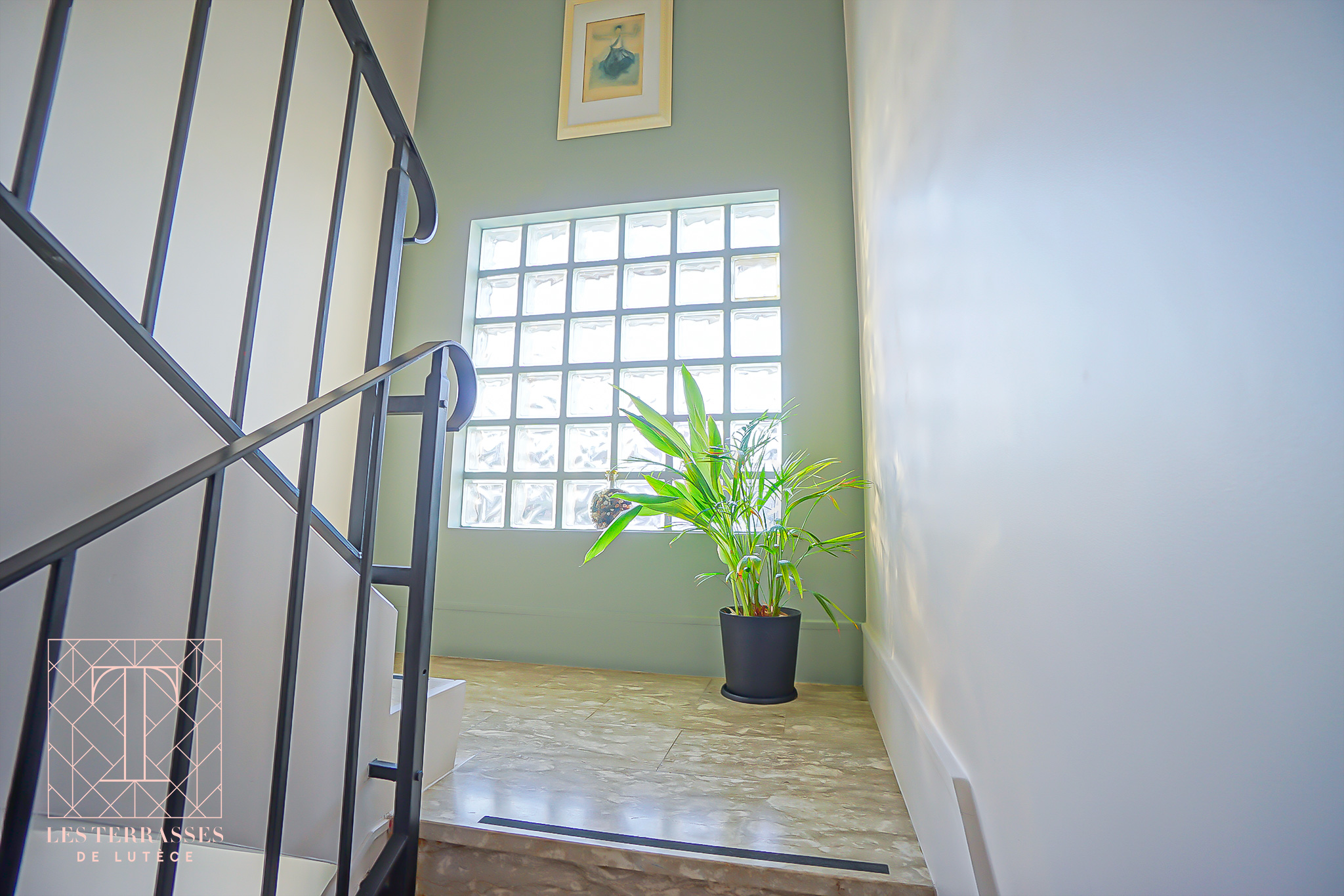 Photo n°9 du bien immobilier Meudon : Appartement en dernier étage avec terrasse et vue Paris