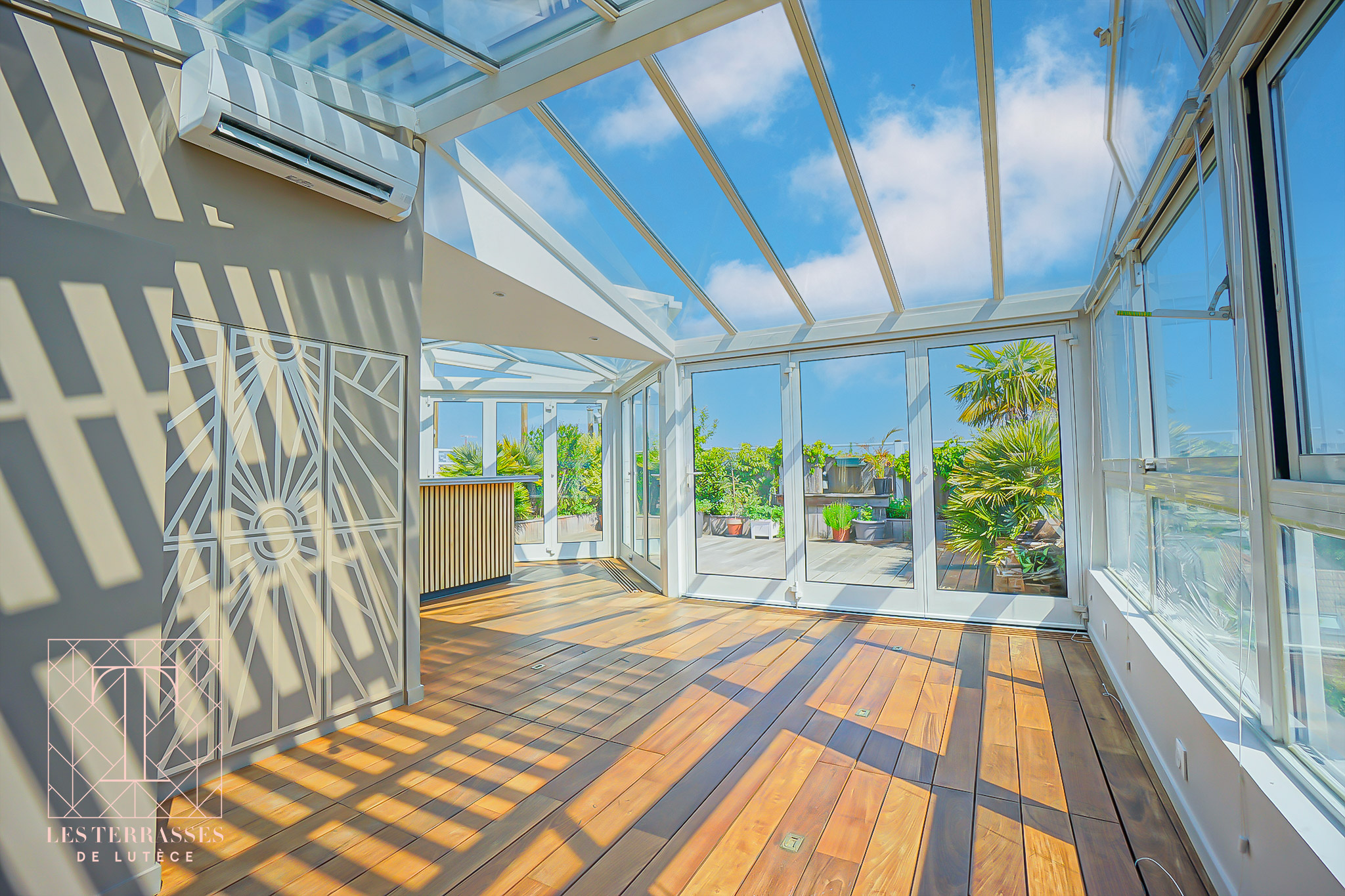 Photo n°14 du bien immobilier Meudon : Appartement en dernier étage avec terrasse et vue Paris