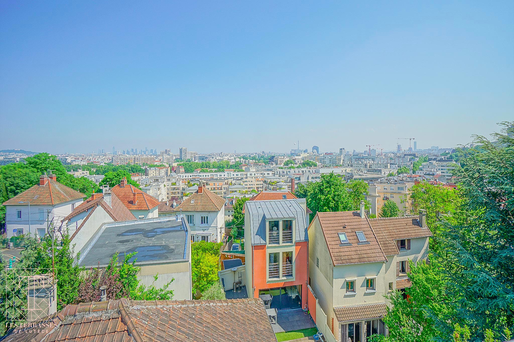 Meudon : Appartement en dernier étage avec terrasse et vue Paris